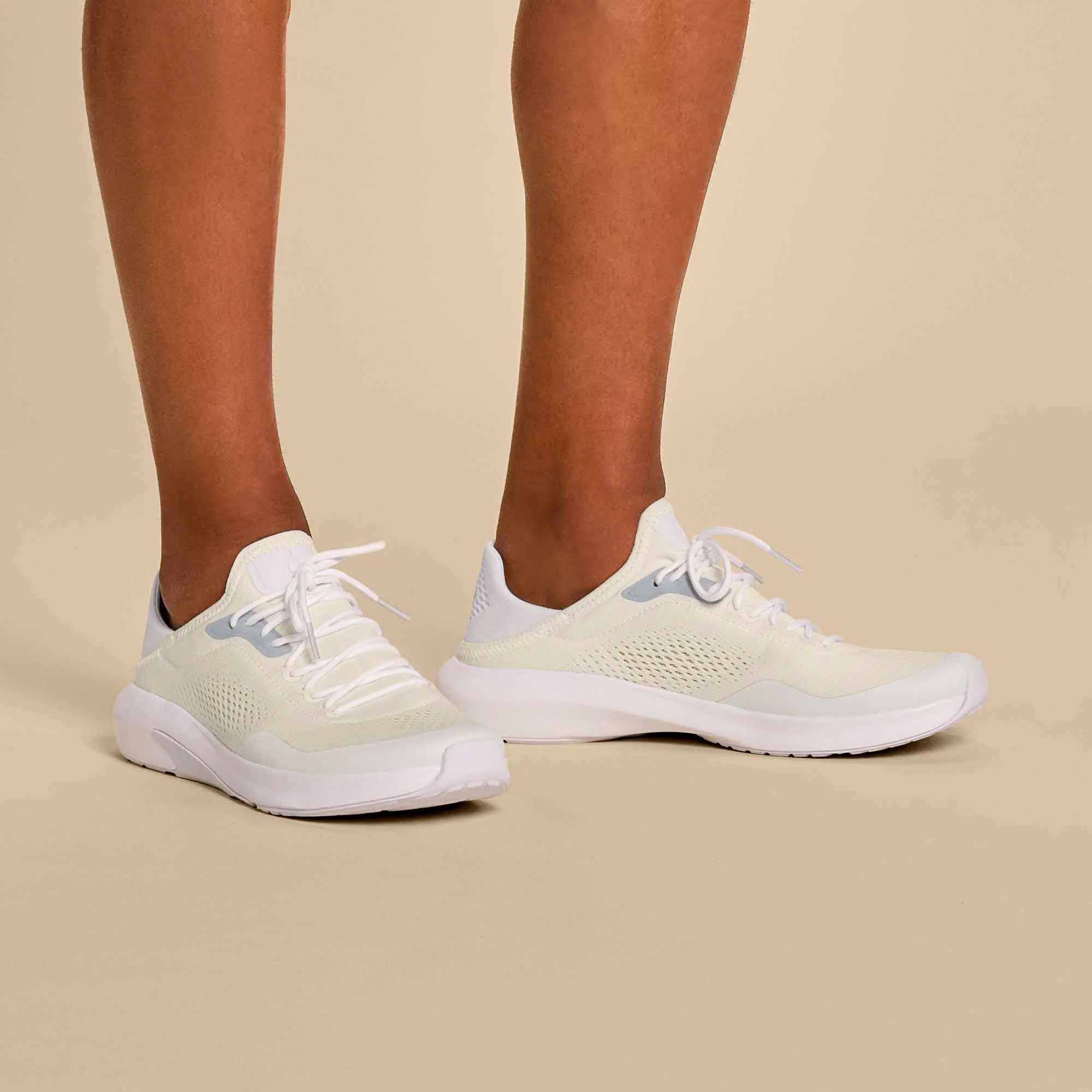 Kāholo - White - Image 2