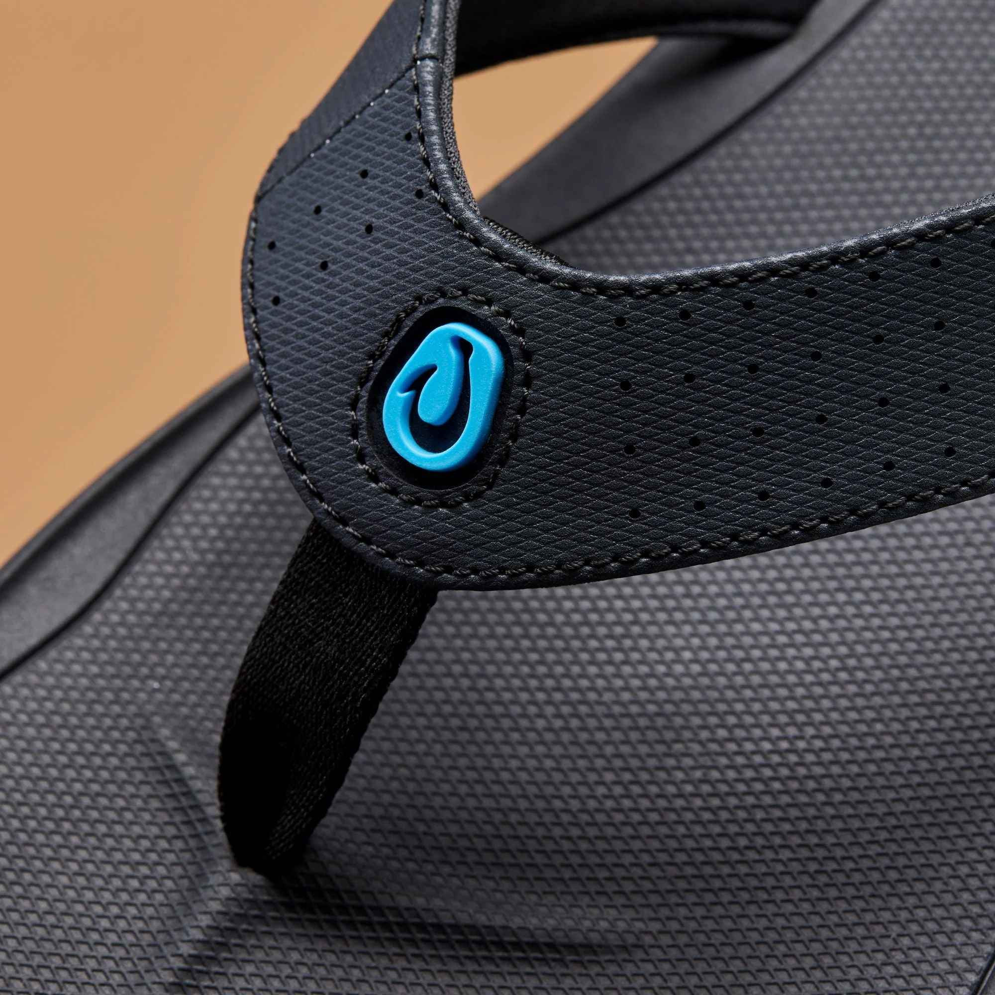 Ki‘i - Lava Rock / Bold Blue - Image 3